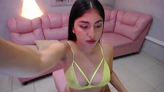 Alaya cute online show from 24, 2, 2026