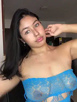 Snapshot of EmmaRossem chatting on 18, 10, 2025 EmmaRossem online show from 18, 10, 2025