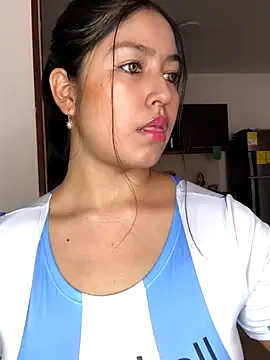 Snapshot of EmmaRossem chatting on 19, 10, 2025 EmmaRossem online show from 19, 10, 2025