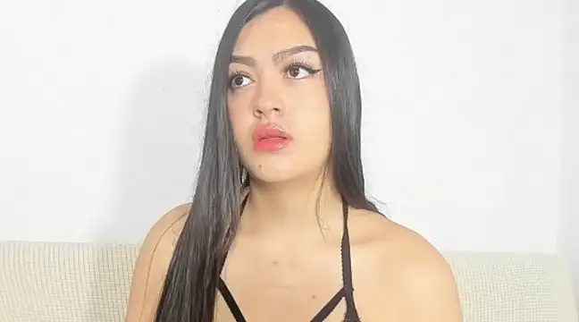 Snapshot of Sweet-Sophiee chatting on 5, 12, 2024 Sweet-Sophiee online show from 5, 12, 2024