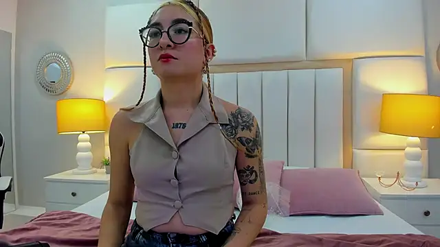 AmbarSantany online show from 21, 2, 2025