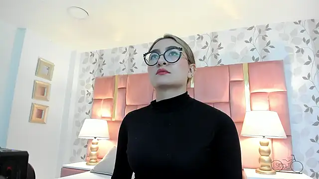 AmbarSantany online show from 8, 1, 2026