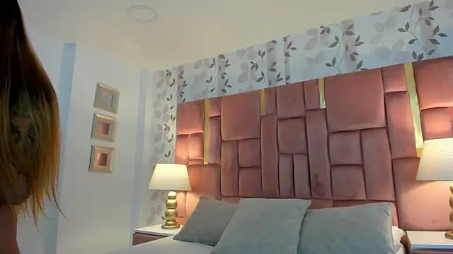 AmbarSantany online show from 19, 11, 2025