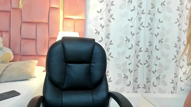 AmbarSantany online show from 20, 4, 2026