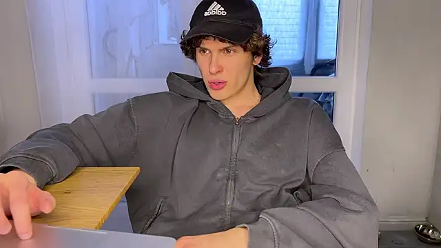 alyx garden online show from 25, 4, 2026