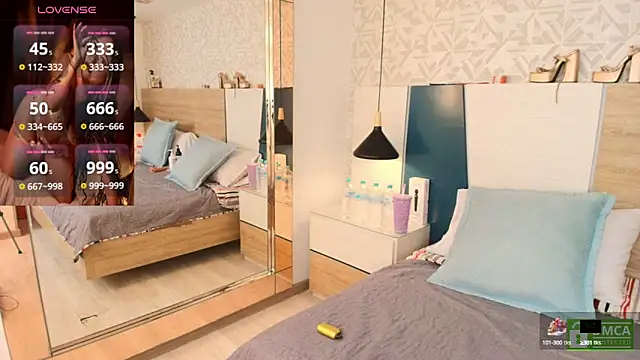 Megansttein  online show from 16, 10, 2025