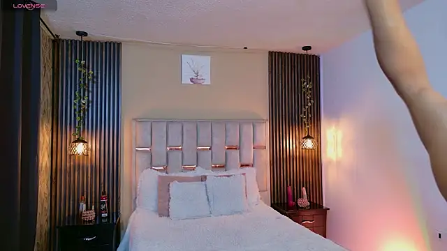 Nathan Smith  online show from 14, 4, 2026