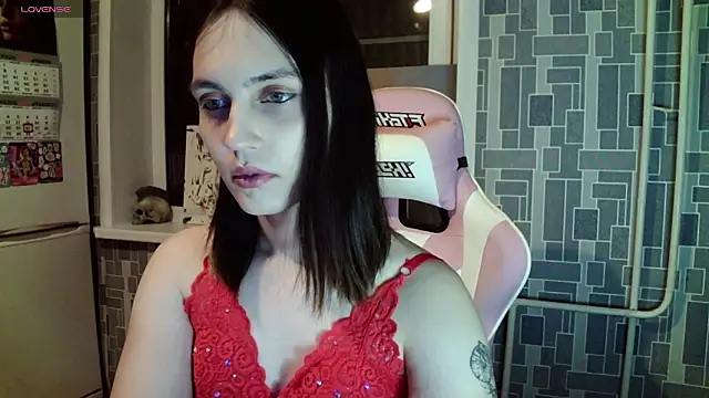 Snapshot of BlackHe4rts_ chatting on 21, 12, 2024 BlackHe4rts online show from 21, 12, 2024
