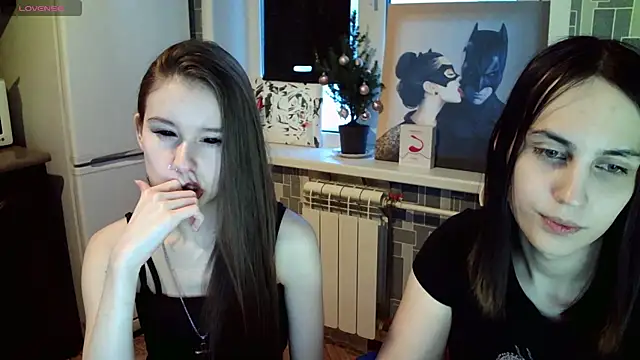 Snapshot of BlackHe4rts_ chatting on 10, 1, 2025 BlackHe4rts online show from 10, 1, 2025