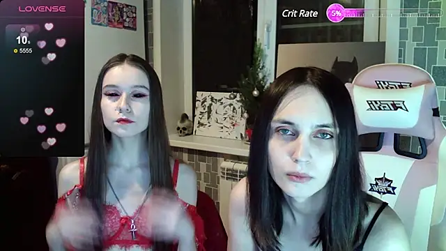 Snapshot of BlackHe4rts_ chatting on 4, 2, 2025 BlackHe4rts online show from 4, 2, 2025