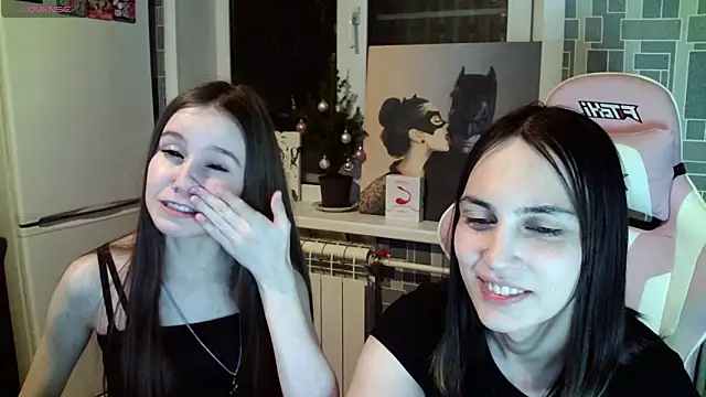 Snapshot of BlackHe4rts_ chatting on 9, 1, 2025 BlackHe4rts online show from 9, 1, 2025