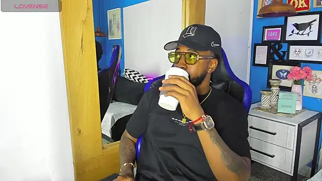 Drake Nassir4 online show from 25, 10, 2025