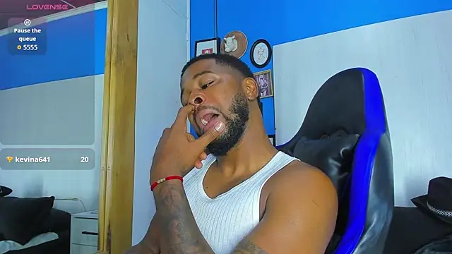 Drake Nassir4 online show from 8, 10, 2025