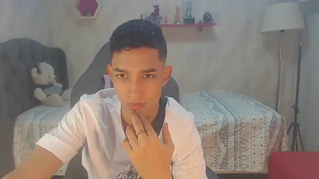 jose sexycumm online show from 24, 1, 2025