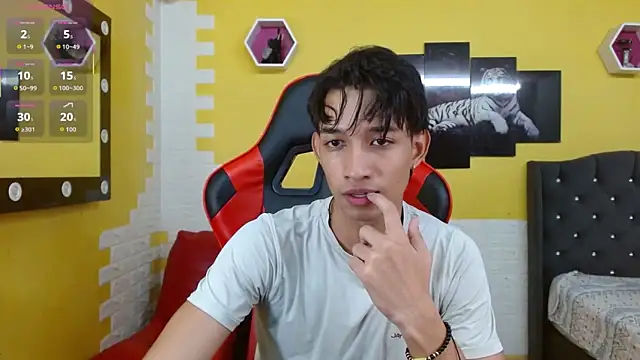 jose sexycumm online show from 2, 12, 2025