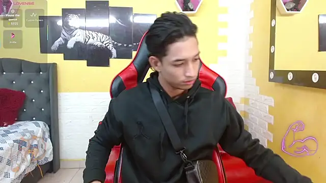 jose sexycumm online show from 18, 12, 2025