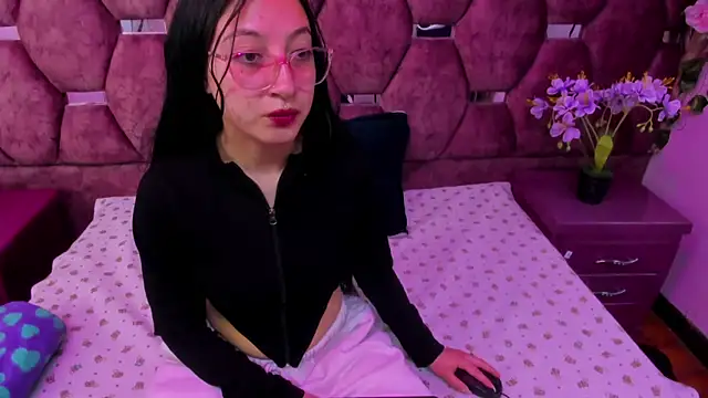 Katty Queen online show from 28, 4, 2026