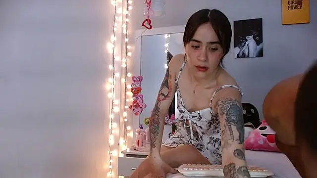 Snapshot of Kimandyuk chatting on 11, 3, 2025 Kimandyuk online show from 11, 3, 2025