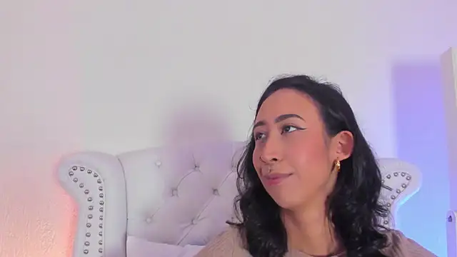 GabyPetit online show from 6, 4, 2026