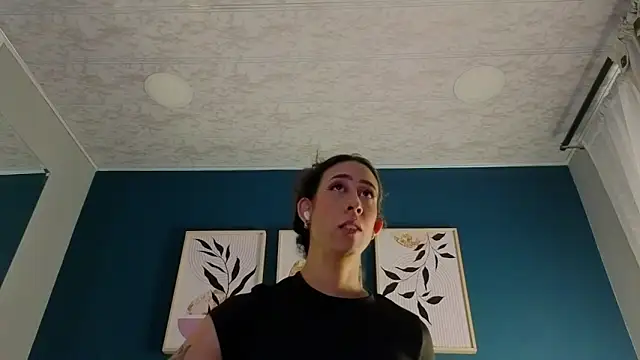 Snapshot of GabyPetit chatting on 23, 10, 2025 GabyPetit online show from 23, 10, 2025