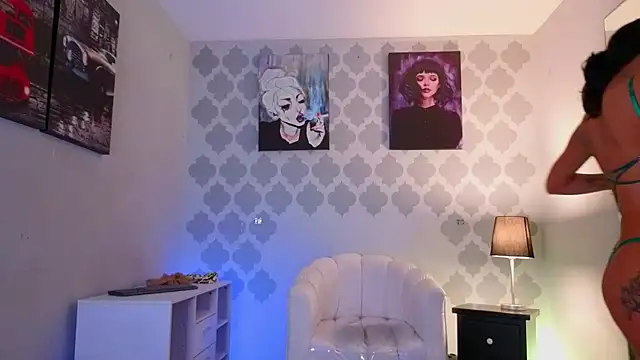 GabyPetit online show from 21, 7, 2026