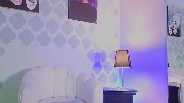 GabyPetit online show from 25, 5, 2026