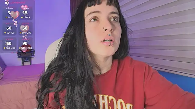 Lucy Smith2 online show from 8, 10, 2025