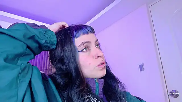 Lucy Smith2 online show from 22, 4, 2026