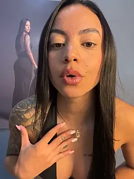 Snapshot of Elamesmamorena chatting on 24, 5, 2026 Elamesmamorena online show from 24, 5, 2026