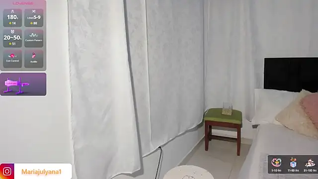 Snapshot of Maria_juliana chatting on 4, 10, 2025 Maria juliana online show from 4, 10, 2025