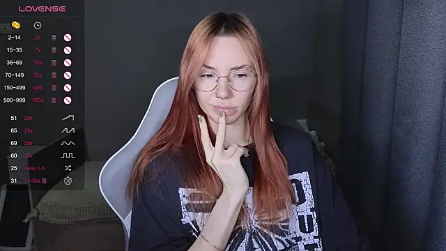 Snapshot of littlevildevil chatting on 29, 11, 2025 littlevildevil online show from 29, 11, 2025