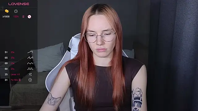 Snapshot of littlevildevil chatting on 24, 11, 2025 littlevildevil online show from 24, 11, 2025