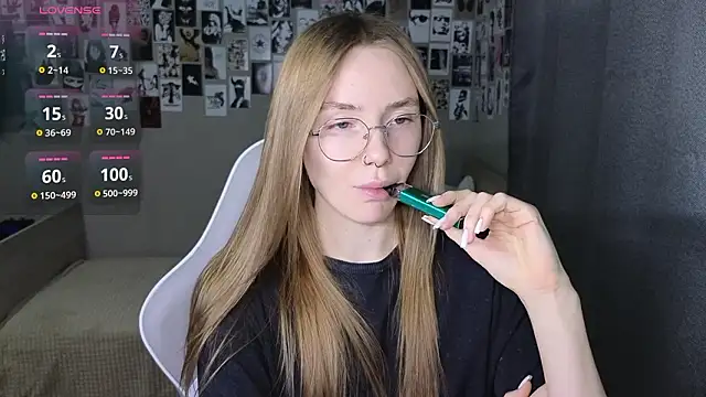 littlevildevil online show from 14, 2, 2026