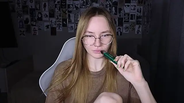 littlevildevil online show from 25, 5, 2026