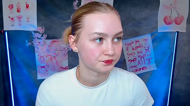 MademoiselleCl online show from 6, 3, 2026