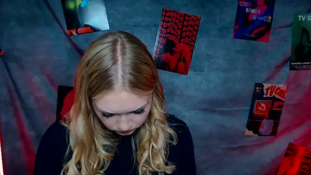 MademoiselleCl online show from 7, 11, 2025