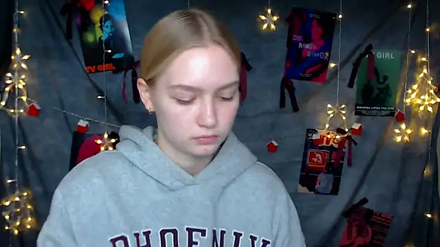 MademoiselleCl online show from 16, 12, 2025