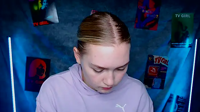 MademoiselleCl online show from 21, 10, 2025