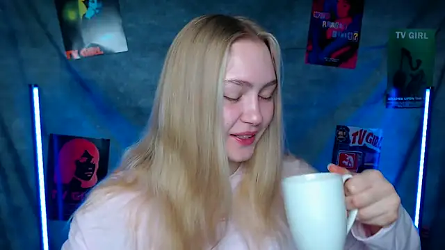 MademoiselleCl online show from 25, 10, 2025