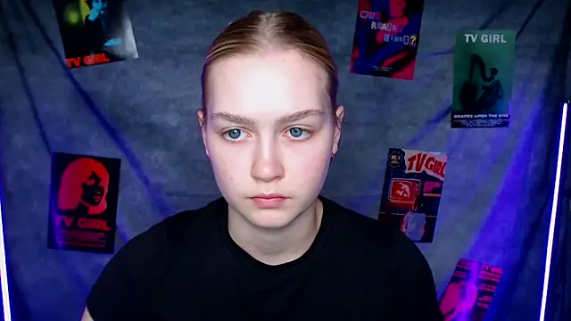 MademoiselleCl online show from 4, 11, 2025