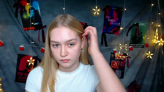 MademoiselleCl online show from 17, 12, 2025