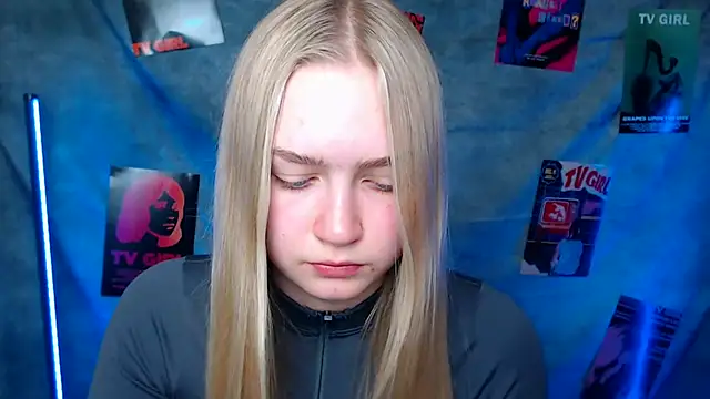 MademoiselleCl online show from 3, 10, 2025