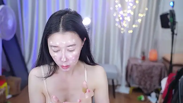 nono babyy online show from 23, 12, 2025