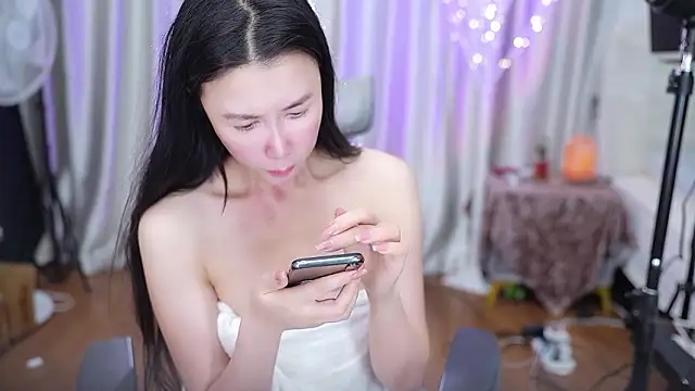 nono babyy online show from 14, 2, 2026