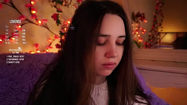 Snapshot of GillianDowdey chatting on 5, 11, 2025 GillianDowdey online show from 5, 11, 2025