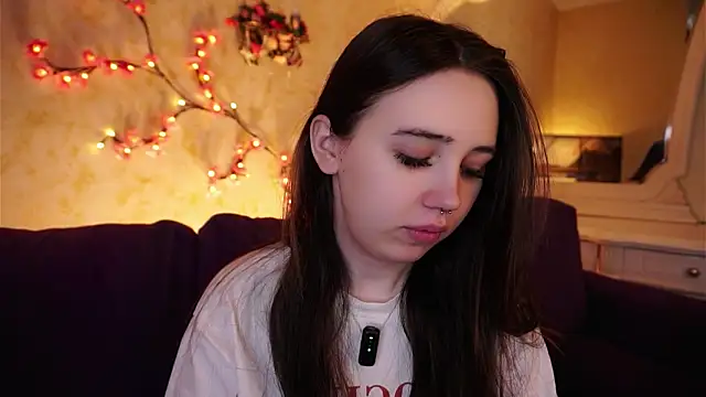 GillianDowdey online show from 6, 2, 2026