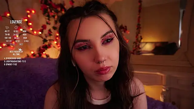 Snapshot of GillianDowdey chatting on 1, 11, 2025 GillianDowdey online show from 1, 11, 2025