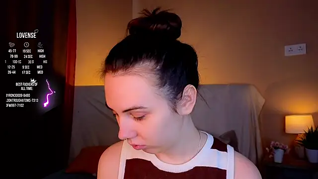 Snapshot of GillianDowdey chatting on 14, 10, 2025 GillianDowdey online show from 14, 10, 2025