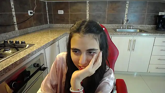 Snapshot of anna_alvarez chatting on 20, 3, 2025 anna alvarez online show from 20, 3, 2025