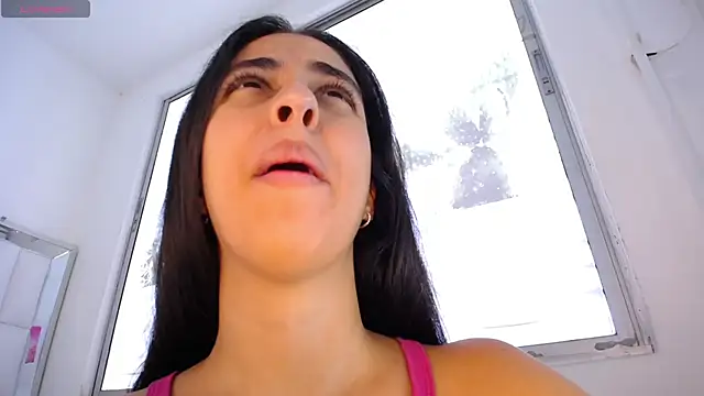 Snapshot of anna_alvarez chatting on 26, 11, 2025 anna alvarez online show from 26, 11, 2025